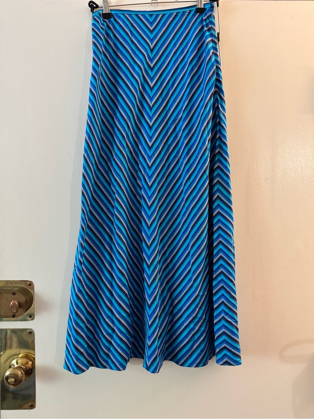 Vintage Jones New York silk chevron-striped maxi skirt royal blue, aqua, navy 4